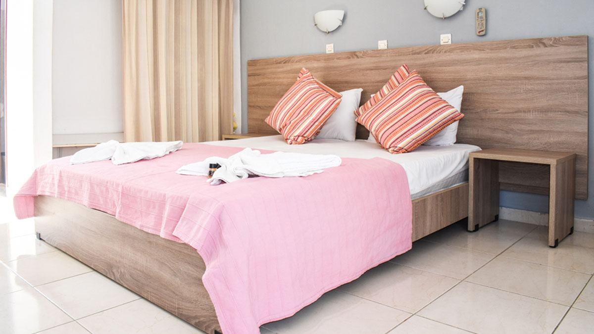 White Palace Studios - NR